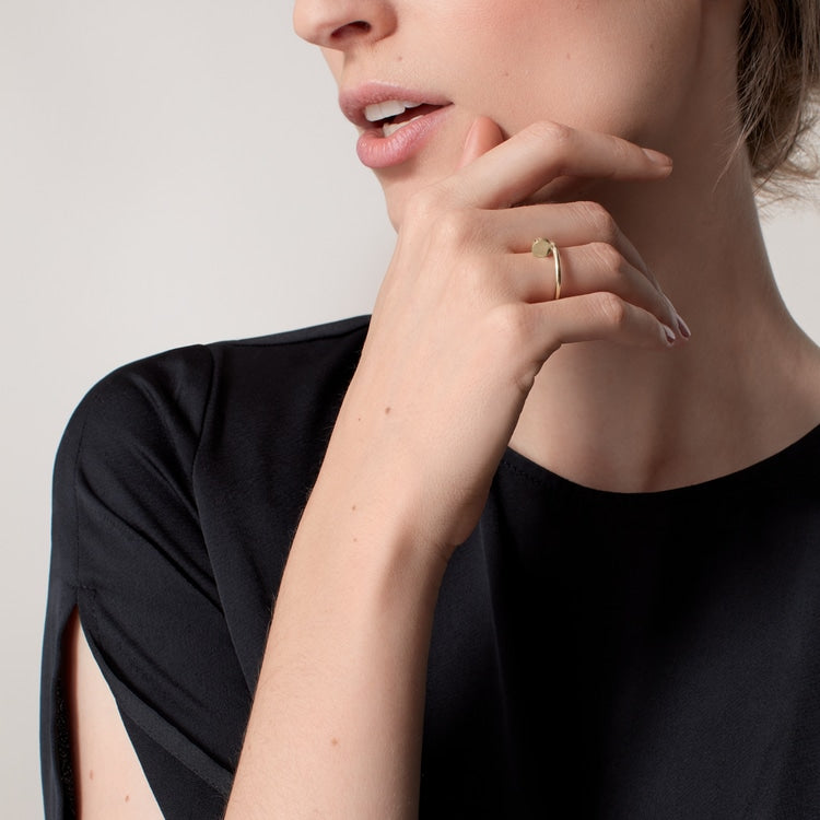 Nail Ring Gold