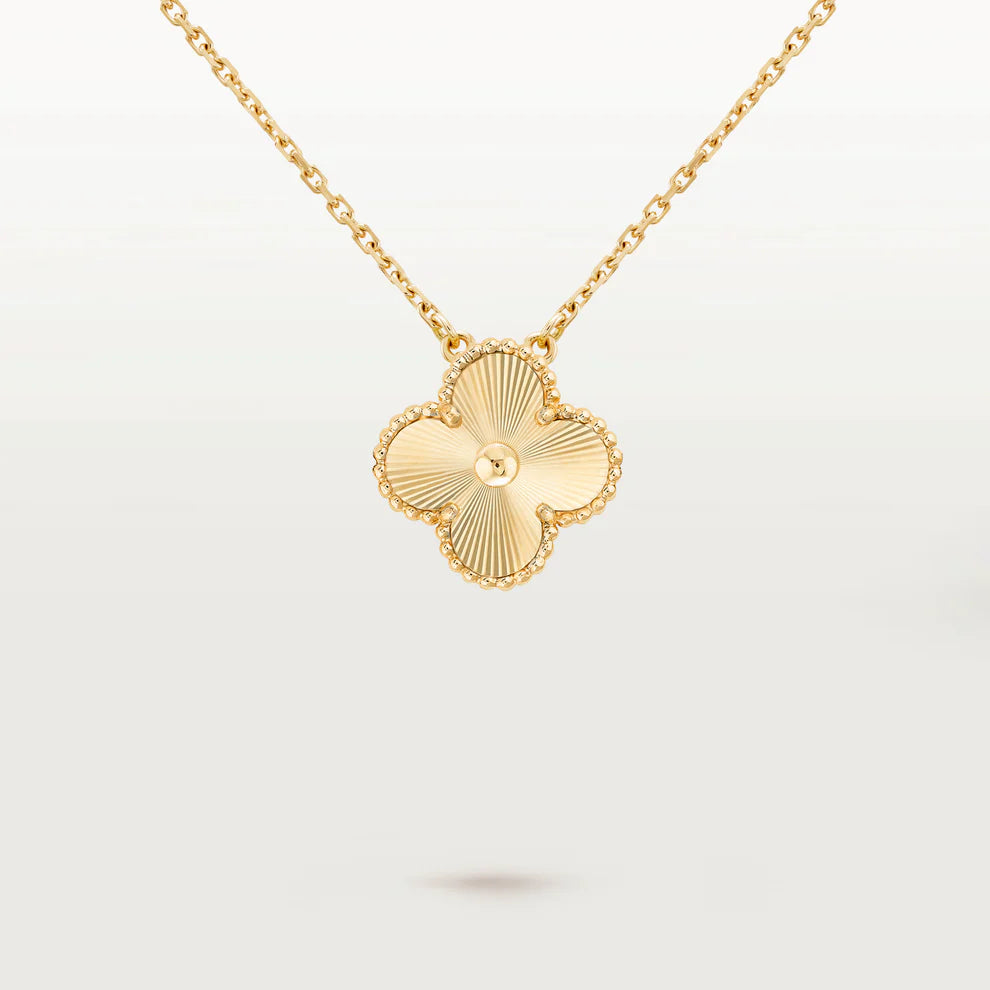 Clover Necklace Gold