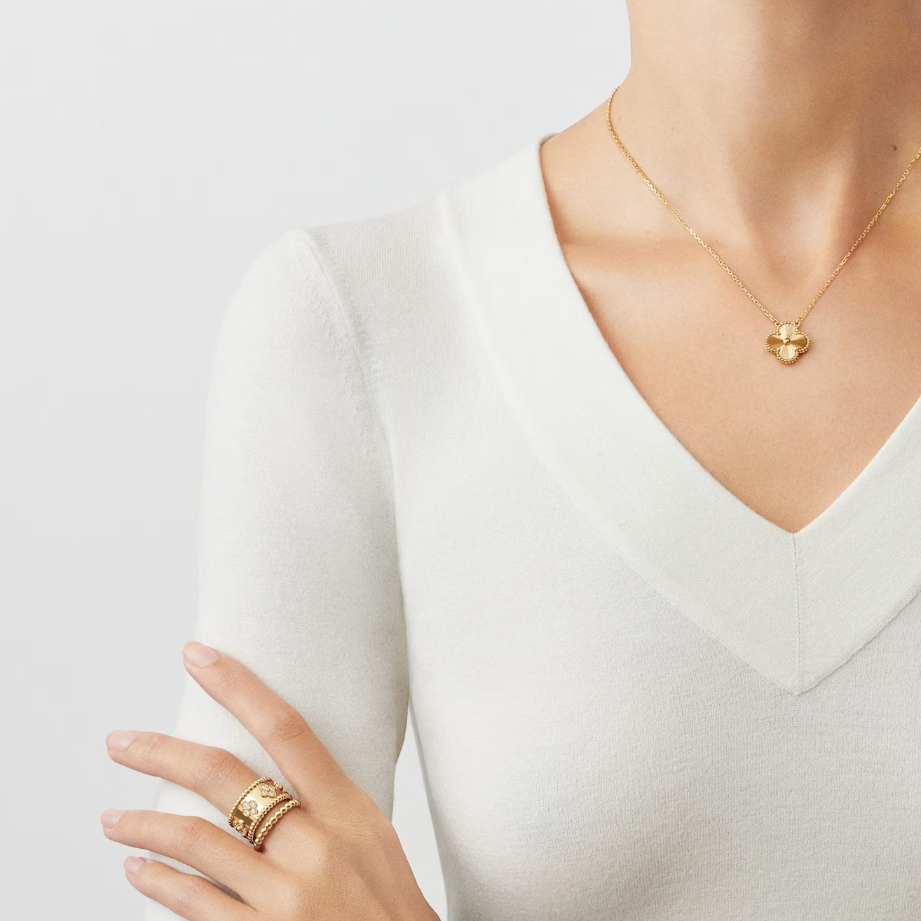 Clover Necklace Gold