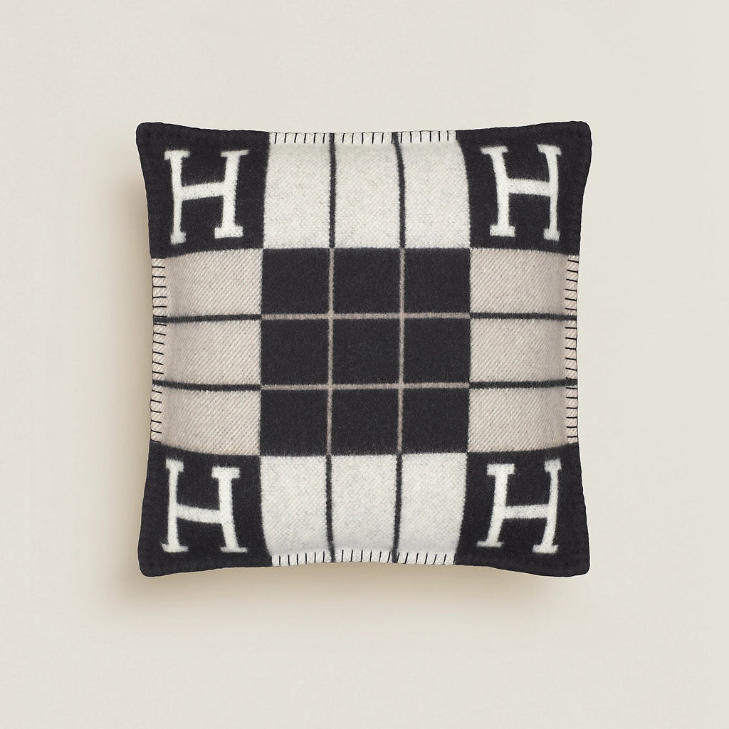 H Cushion Black