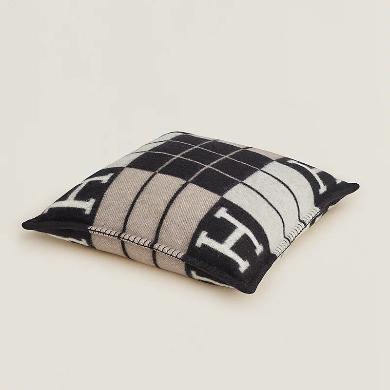 H Cushion Black