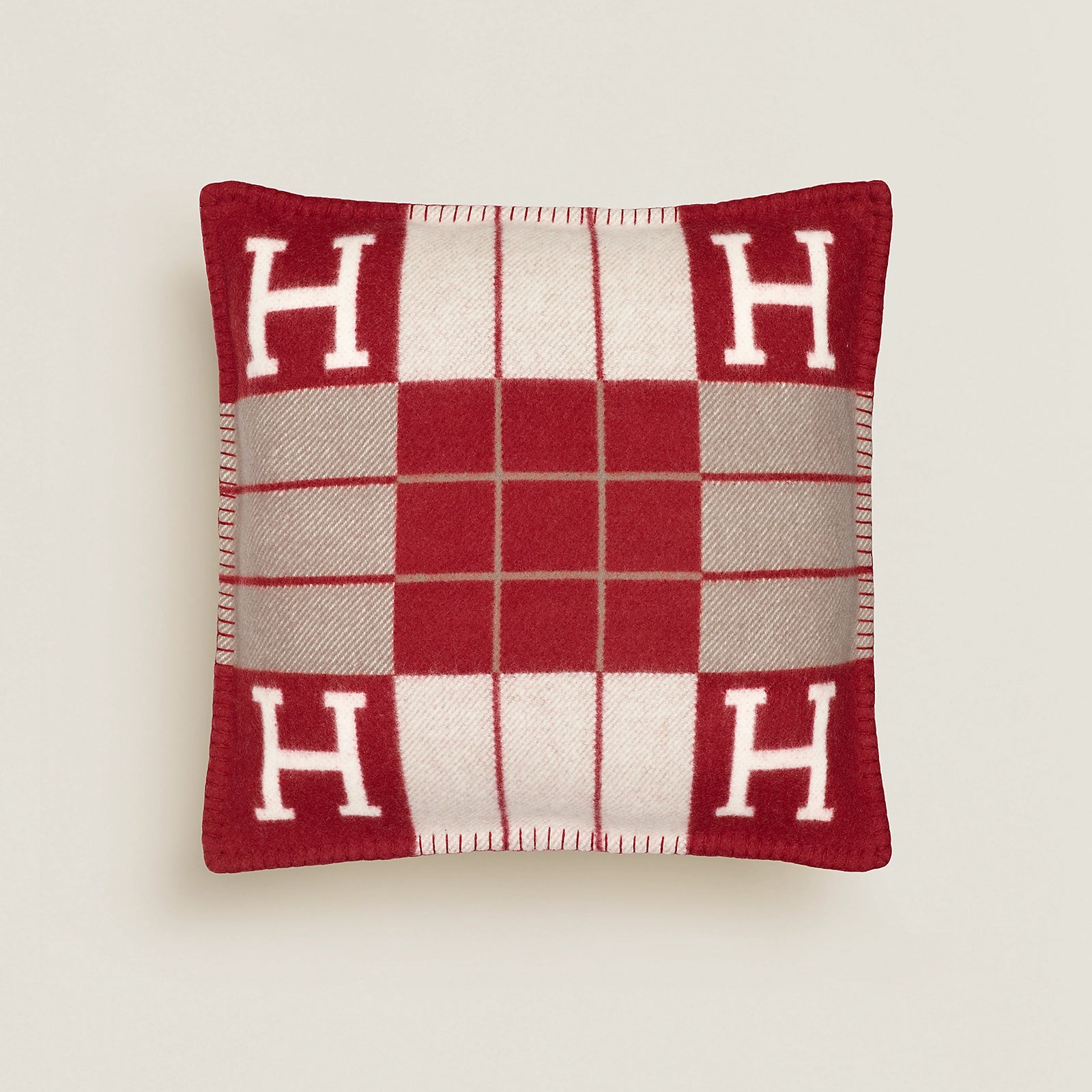 H Cushion Rouge